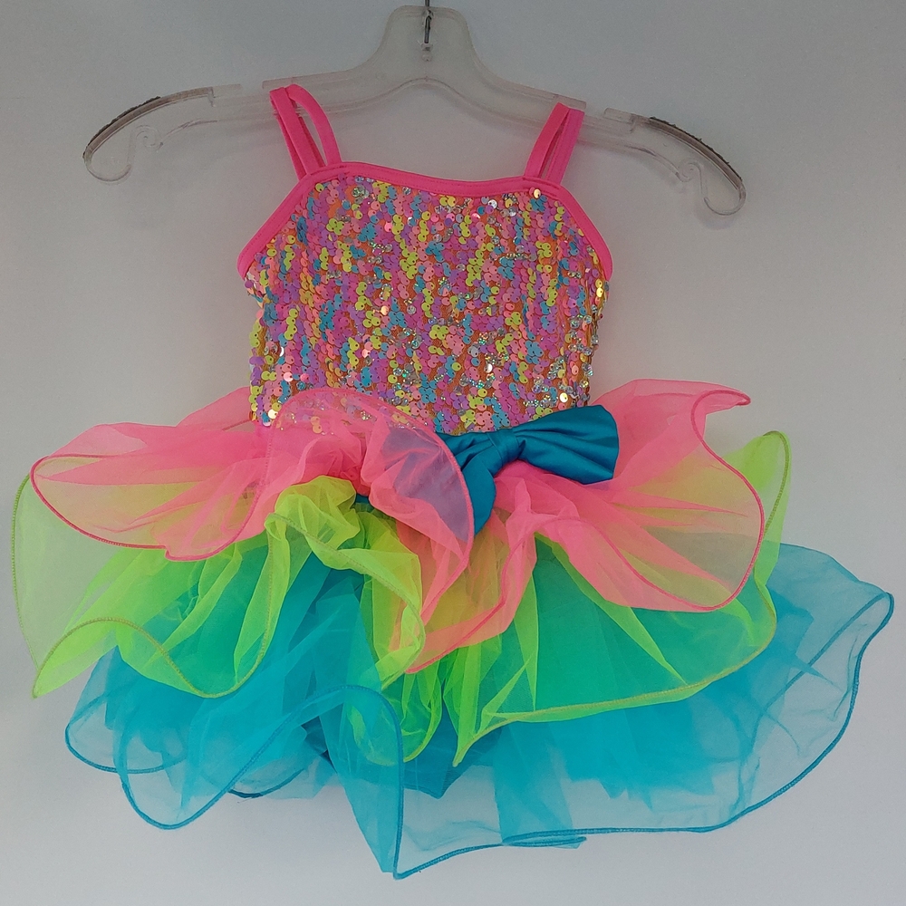 Weissman dance dress 4-5 years old, pink sequins and multicolor tulle
